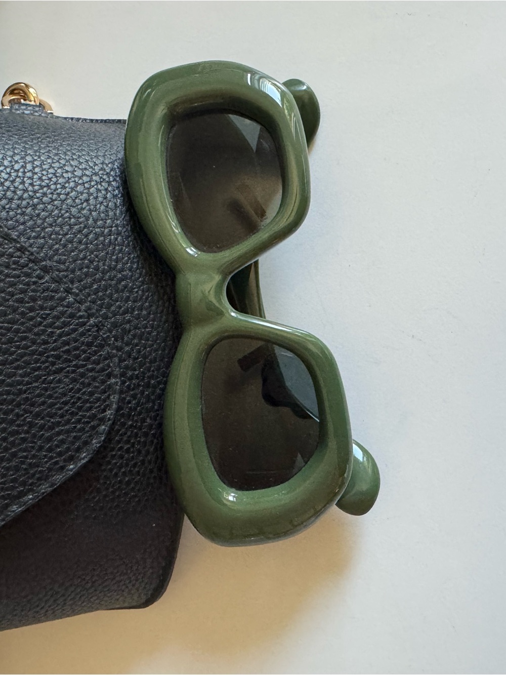 Loewe cat eye inflated green sunglasses - Picture 2 of 7